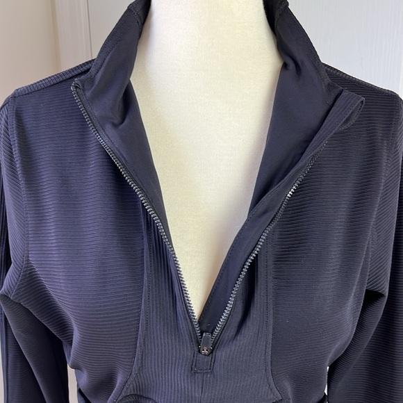 90 Degree by Reflex Cropped Athletic Jacket - Picture 3 of 10